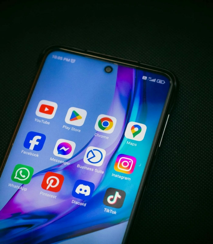 Featured image for "5 Apps Every Content Creator Should Use to Earn More" - Creator Tools article by Tiffany
