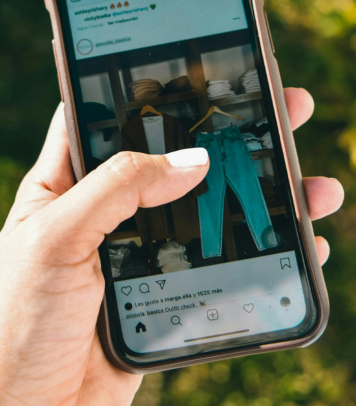 Featured image for "A Beginner's Guide to Becoming an Instagram Fashion Influencer" - Social Media Strategies article by Tiffany
