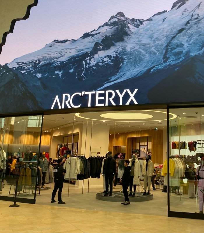 Featured image for "How do Arc'teryx Clothes Fit? Sizing Reviews from Real People" - Size Guides article by Tiffany