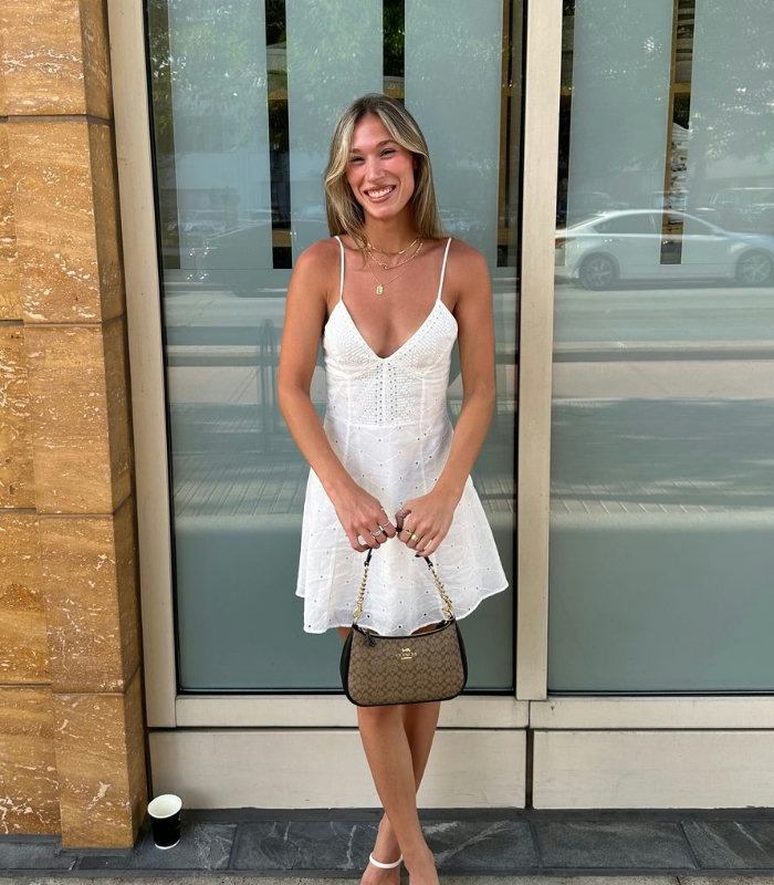 Featured image for "Creator Spotlight: juliacampbell385" - Success Stories article by Edward